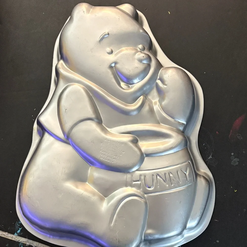 Wilton Disney Winnie the Pooh Bear Cake Mold